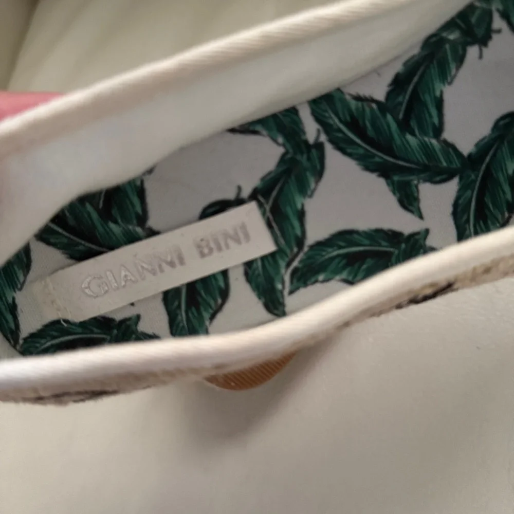 Gianni Bini ‘Ciao Bella’ Beige Espadrilles with Embroidered Detail